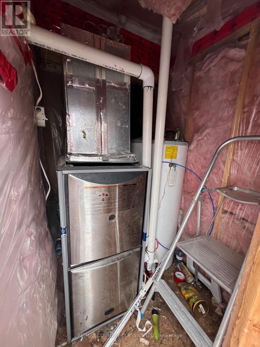 29606 60 Hwy Highway, South Algonquin, Ontario  K0J 2M0 - Photo 19 - X12992048