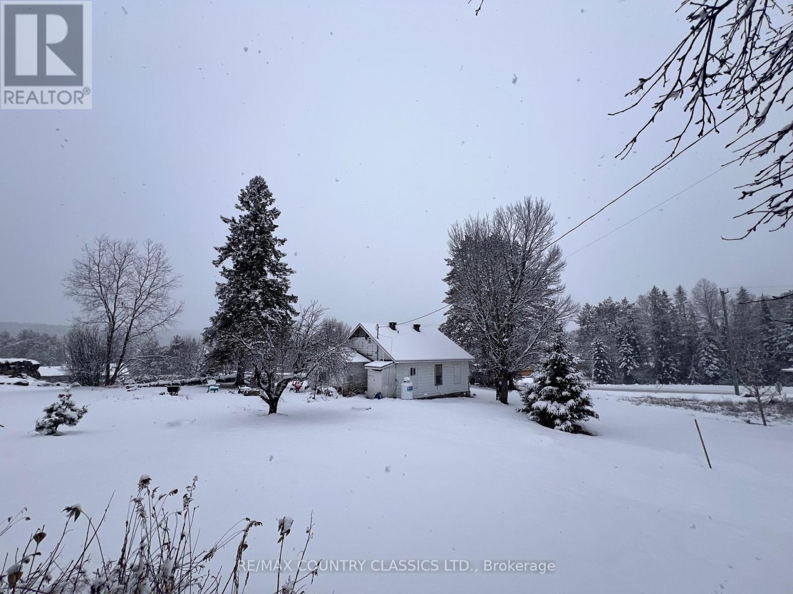 29606 60 Hwy Highway, South Algonquin, Ontario  K0J 2M0 - Photo 17 - X12992048