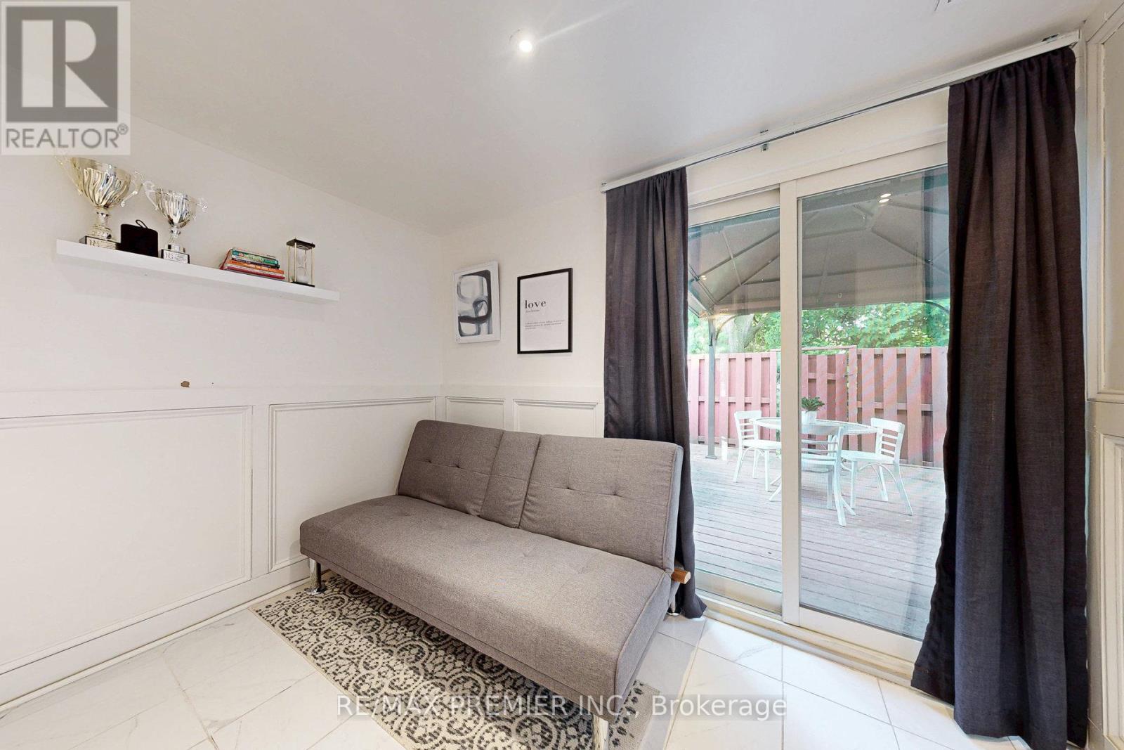 120 Ellerslie Road, Brampton, Ontario  L6T 4C3 - Photo 6 - W12992518