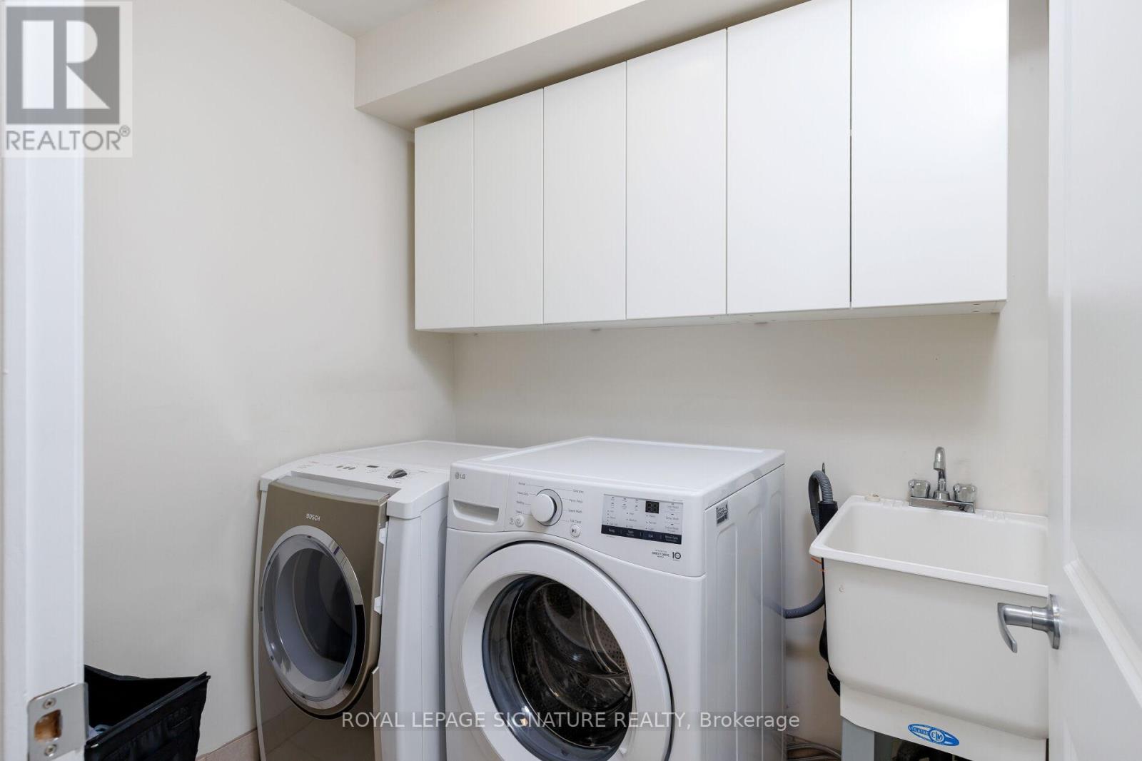 59 Lobo Mews, Toronto, Ontario  M8Z 0B2 - Photo 19 - W12992522