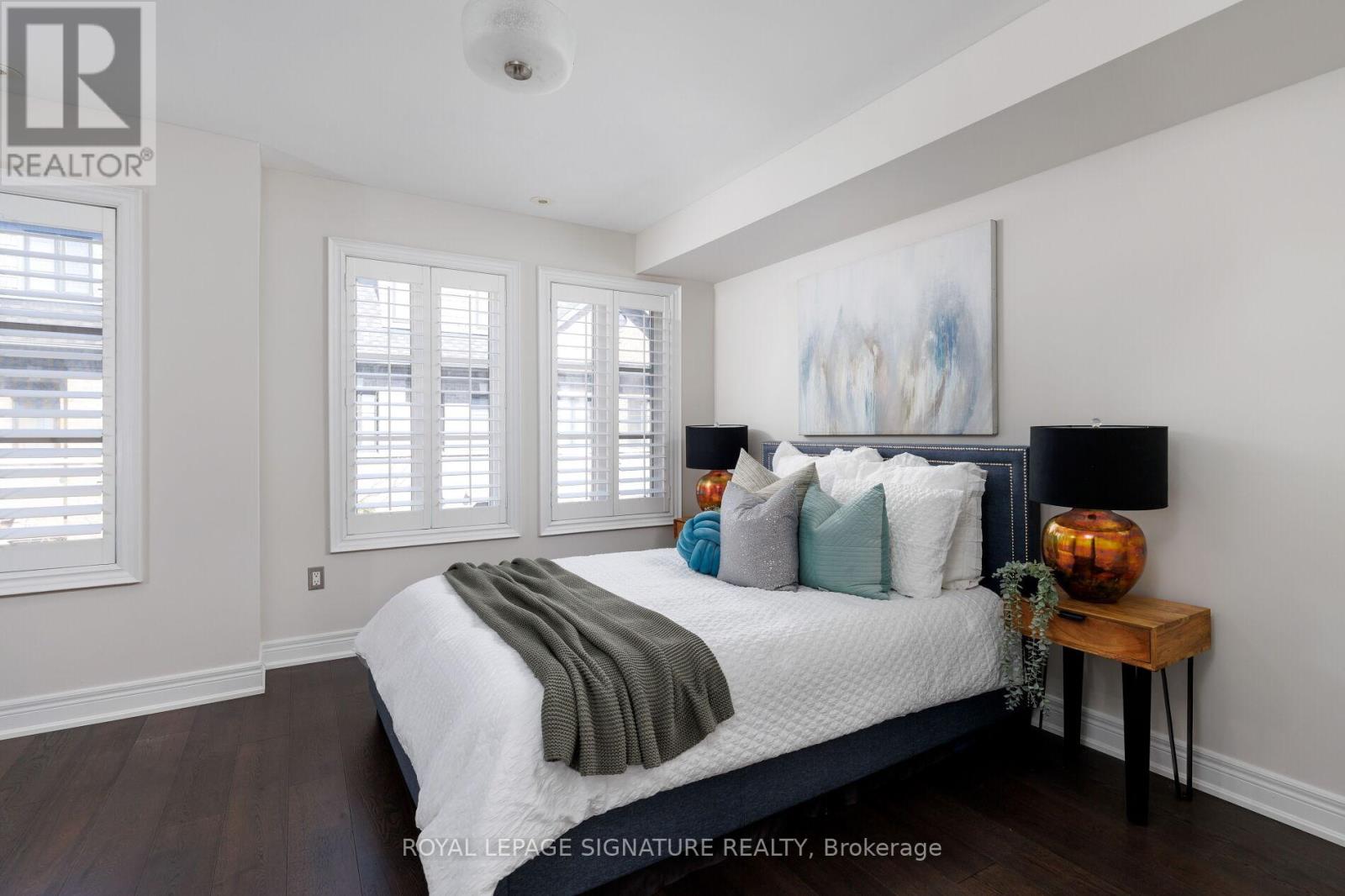 59 Lobo Mews, Toronto, Ontario  M8Z 0B2 - Photo 20 - W12992522