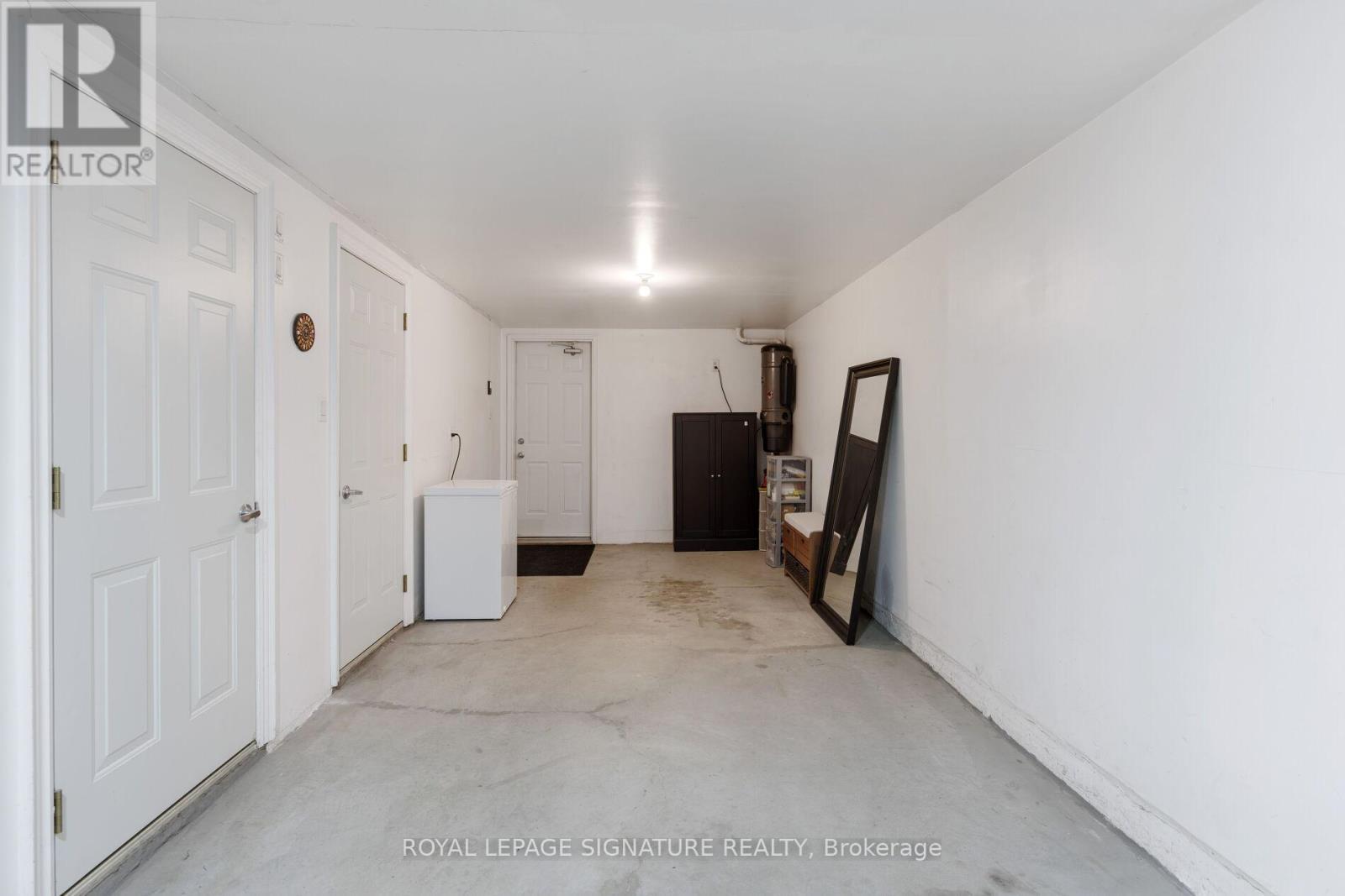 59 Lobo Mews, Toronto, Ontario  M8Z 0B2 - Photo 35 - W12992522