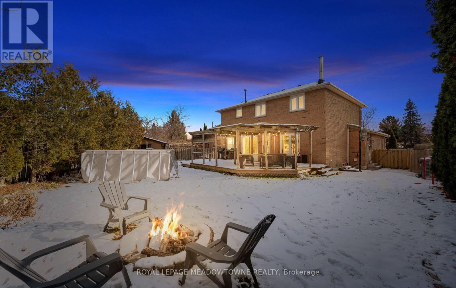 16 COX CRESCENT, Brampton, Ontario