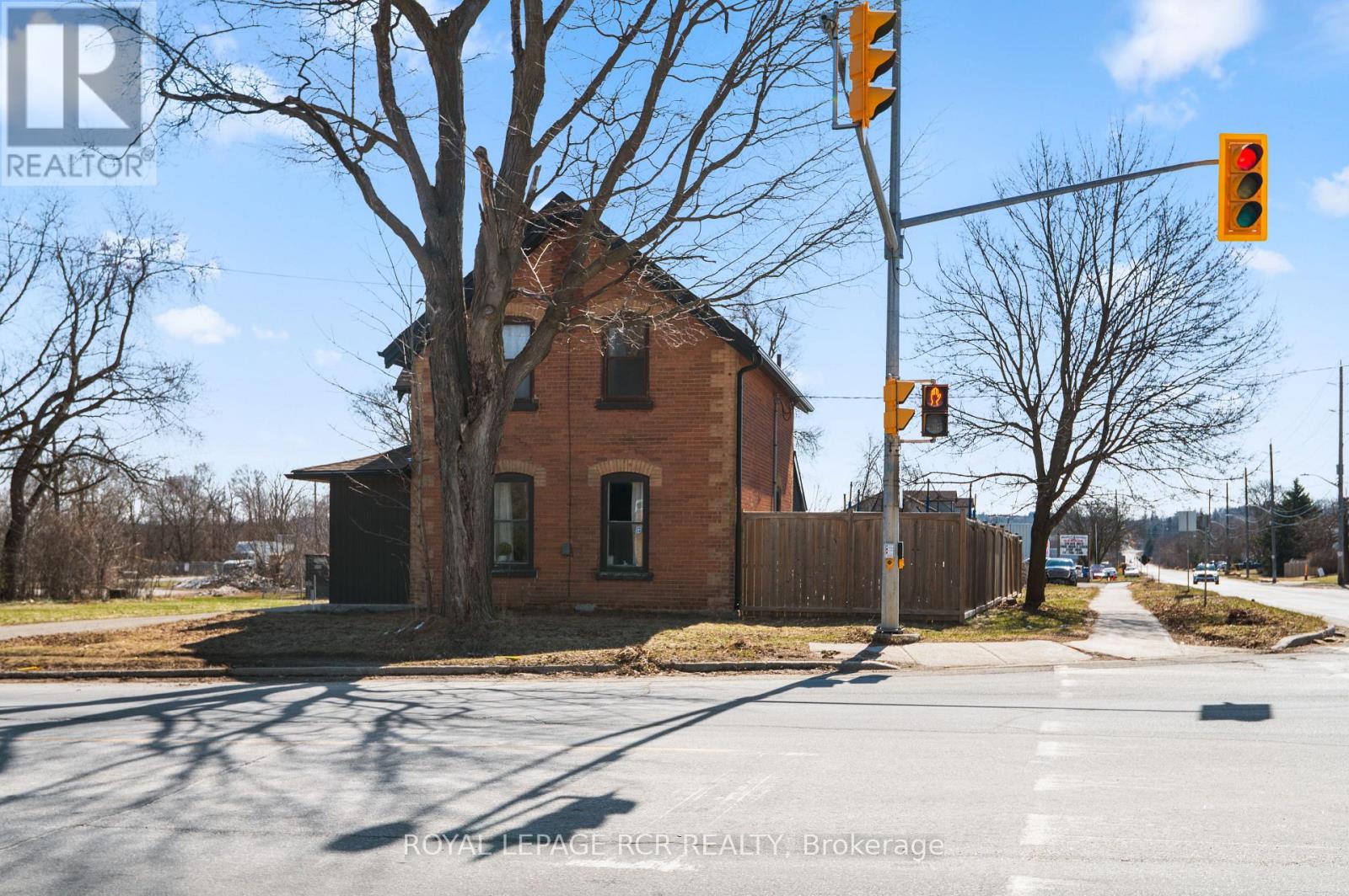 53 Town Line, Orangeville, Ontario  L9W 1V3 - Photo 16 - W12992560