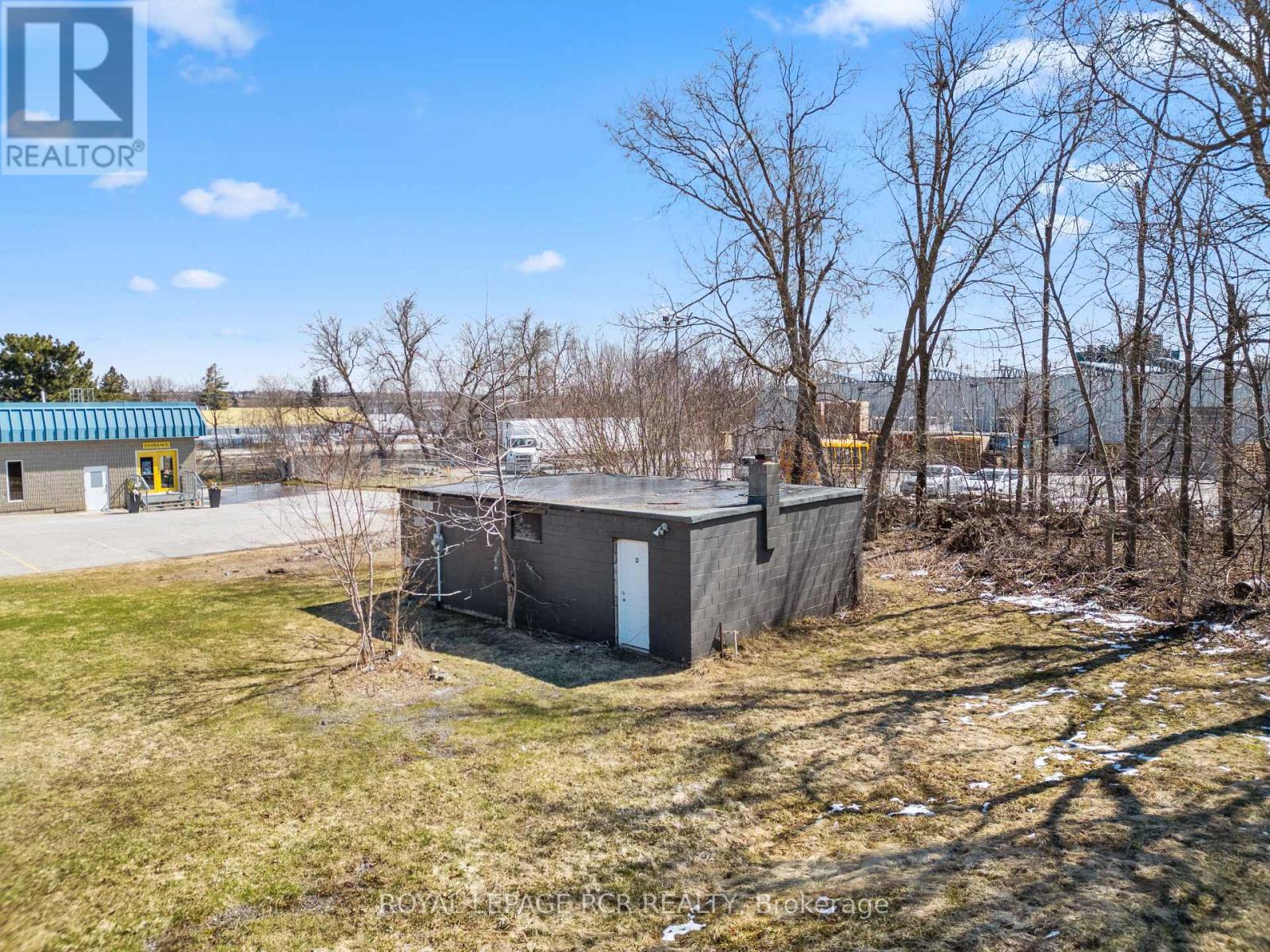 53 Town Line, Orangeville, Ontario  L9W 1V3 - Photo 8 - W12992560