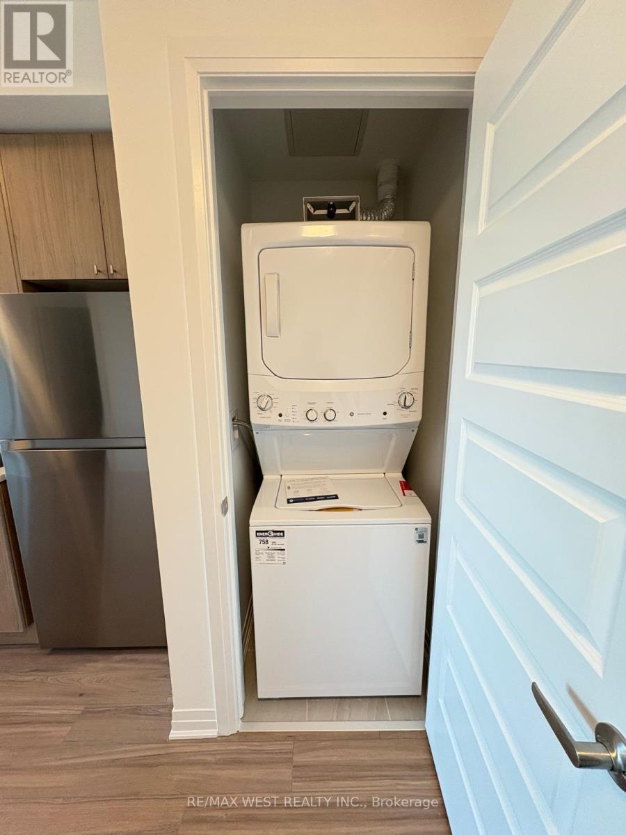 302 - 490 Gordon Krantz Ave Avenue, Milton, Ontario  L9E 1Z5 - Photo 14 - W12992578