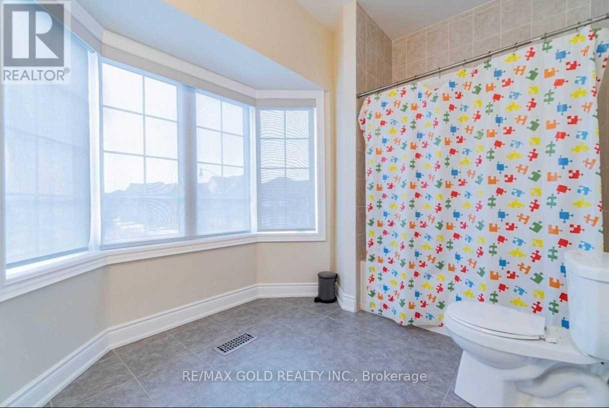 85 Humberstone Crescent, Brampton, Ontario  L7A 4B8 - Photo 15 - W12992600