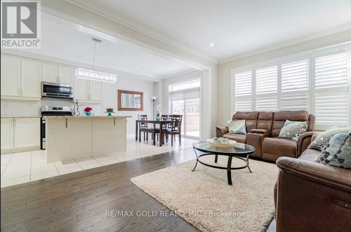 85 Humberstone Crescent, Brampton, Ontario  L7A 4B8 - Photo 5 - W12992600