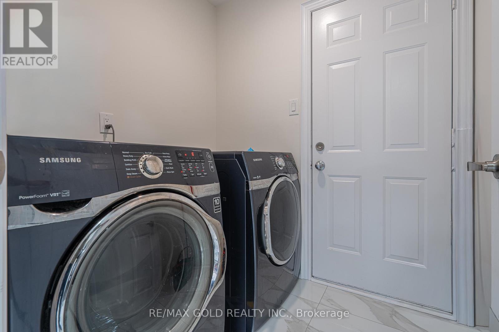 6 Meadow Glade Road, Brampton, Ontario  L6R 1Z7 - Photo 13 - W12992614