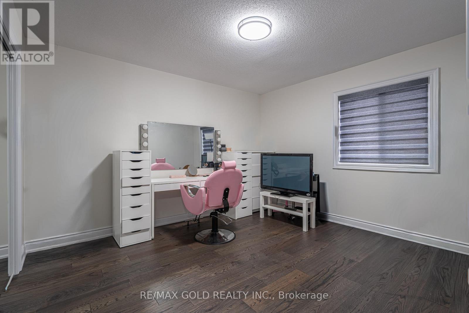 6 Meadow Glade Road, Brampton, Ontario  L6R 1Z7 - Photo 24 - W12992614