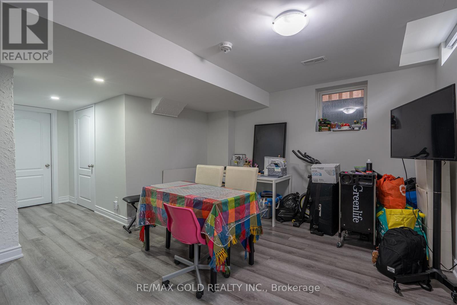 6 Meadow Glade Road, Brampton, Ontario  L6R 1Z7 - Photo 31 - W12992614