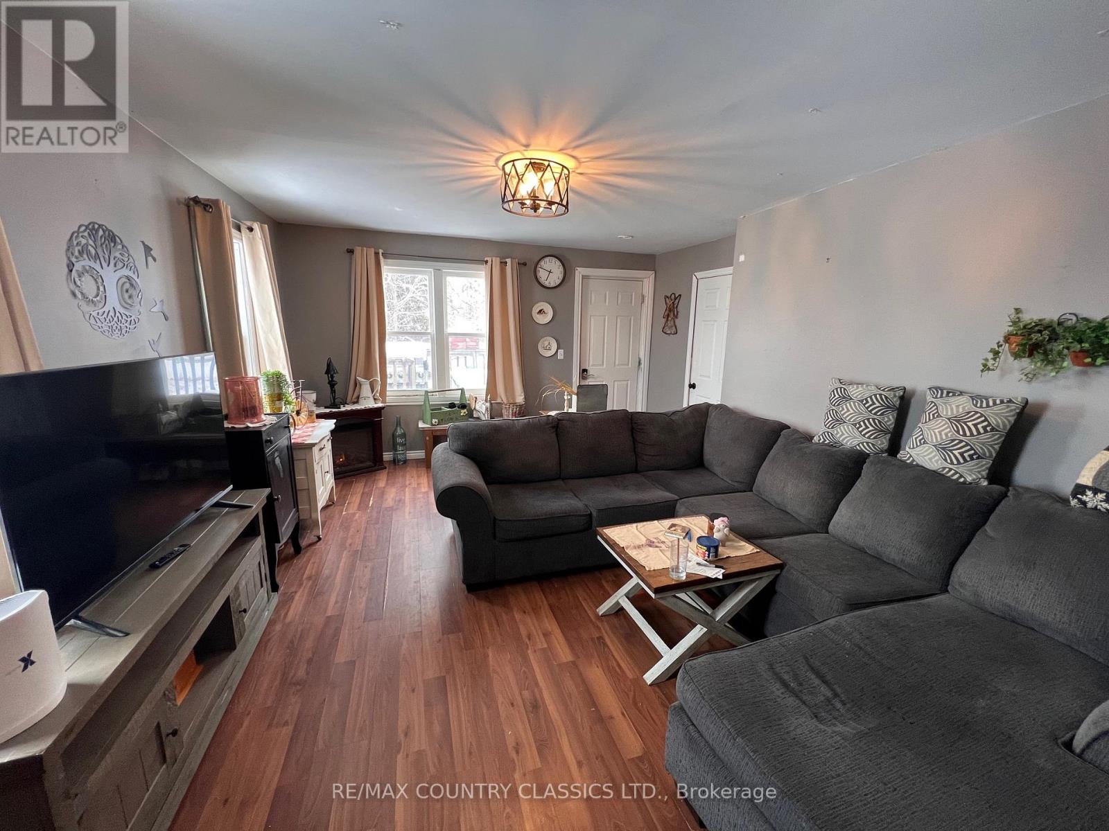 29606 60 Hwy Highway, South Algonquin, Ontario  K0J 2M0 - Photo 34 - X12992048