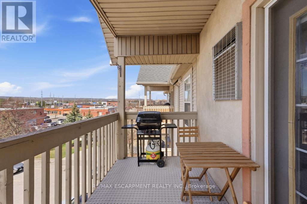 410 - 4013 Kilmer Drive, Burlington, Ontario  L7M 4M3 - Photo 12 - W12992632