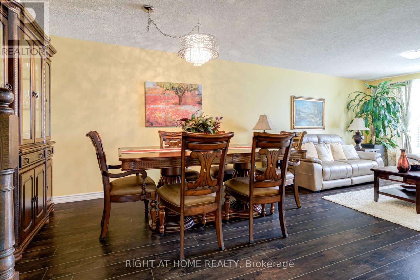 40 Salisbury Circle, Brampton, Ontario  L6V 2Z5 - Photo 12 - W12992648