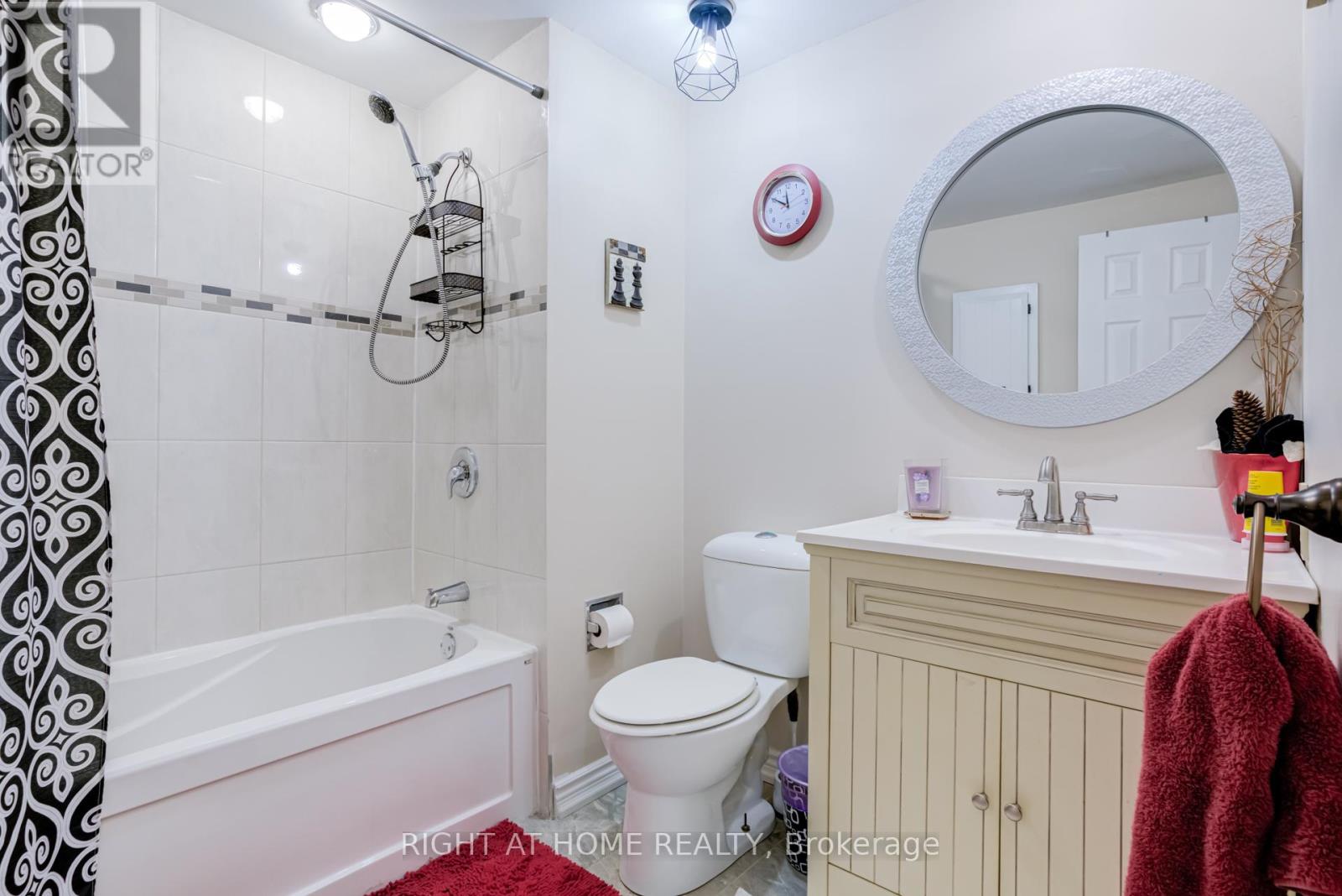 40 Salisbury Circle, Brampton, Ontario  L6V 2Z5 - Photo 27 - W12992648