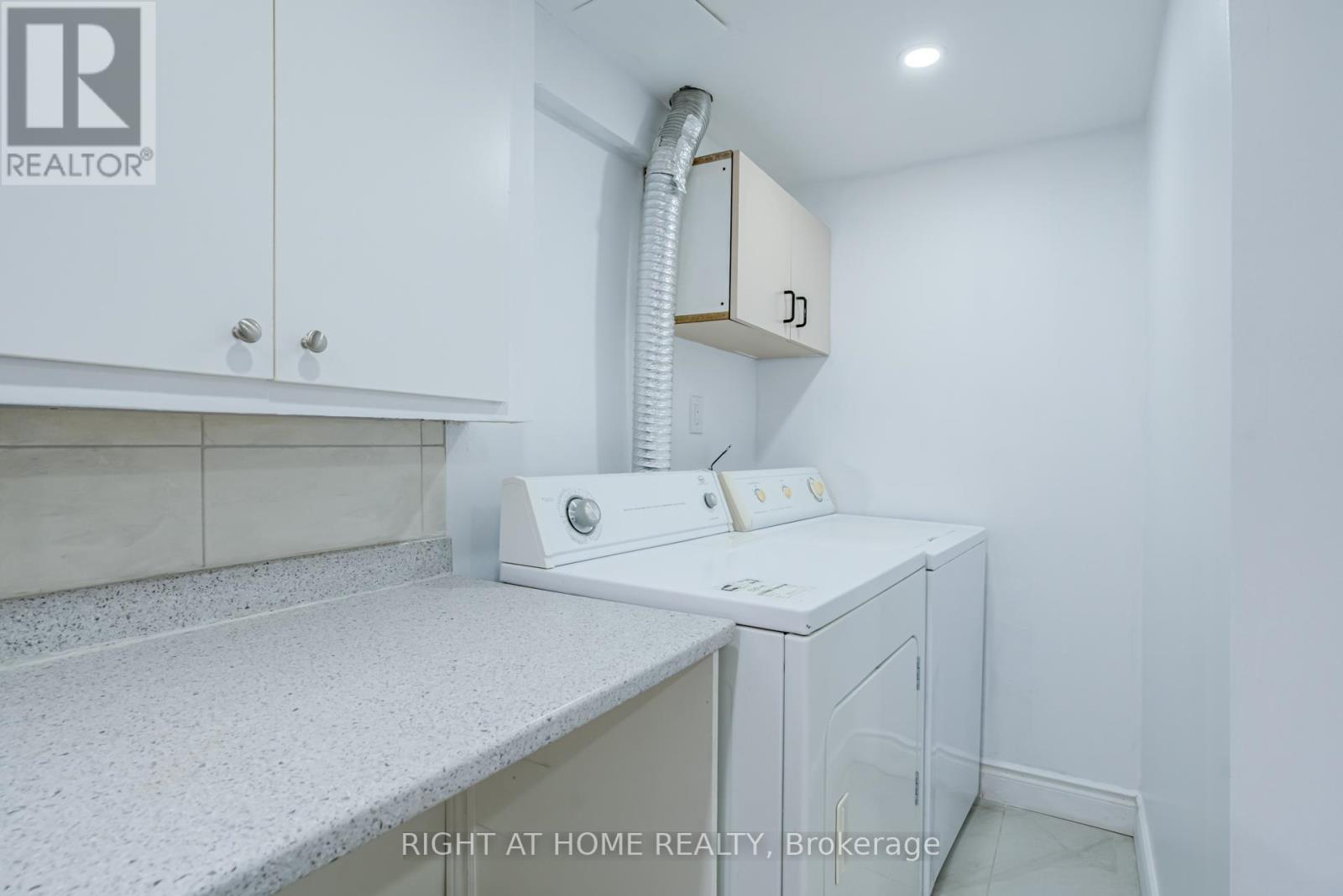 40 Salisbury Circle, Brampton, Ontario  L6V 2Z5 - Photo 34 - W12992648