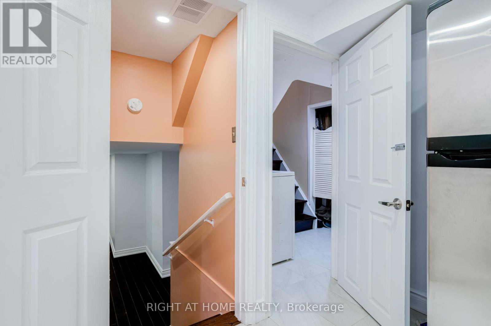 40 Salisbury Circle, Brampton, Ontario  L6V 2Z5 - Photo 35 - W12992648