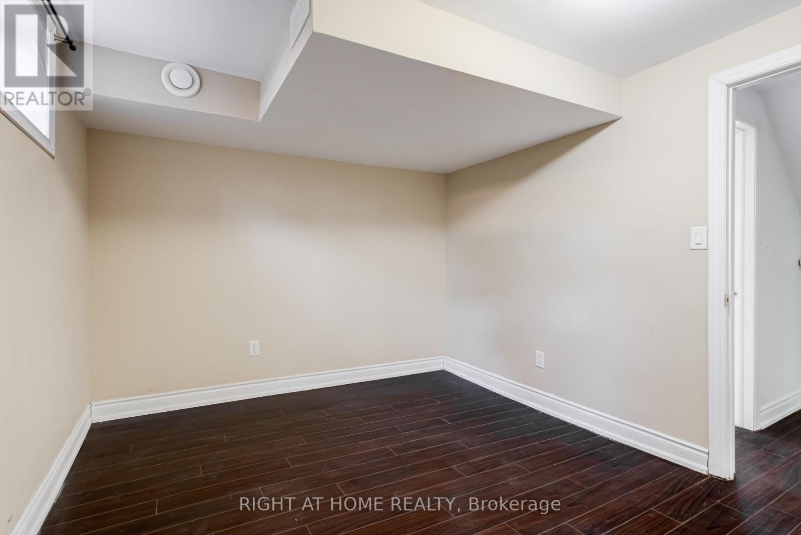 40 Salisbury Circle, Brampton, Ontario  L6V 2Z5 - Photo 41 - W12992648