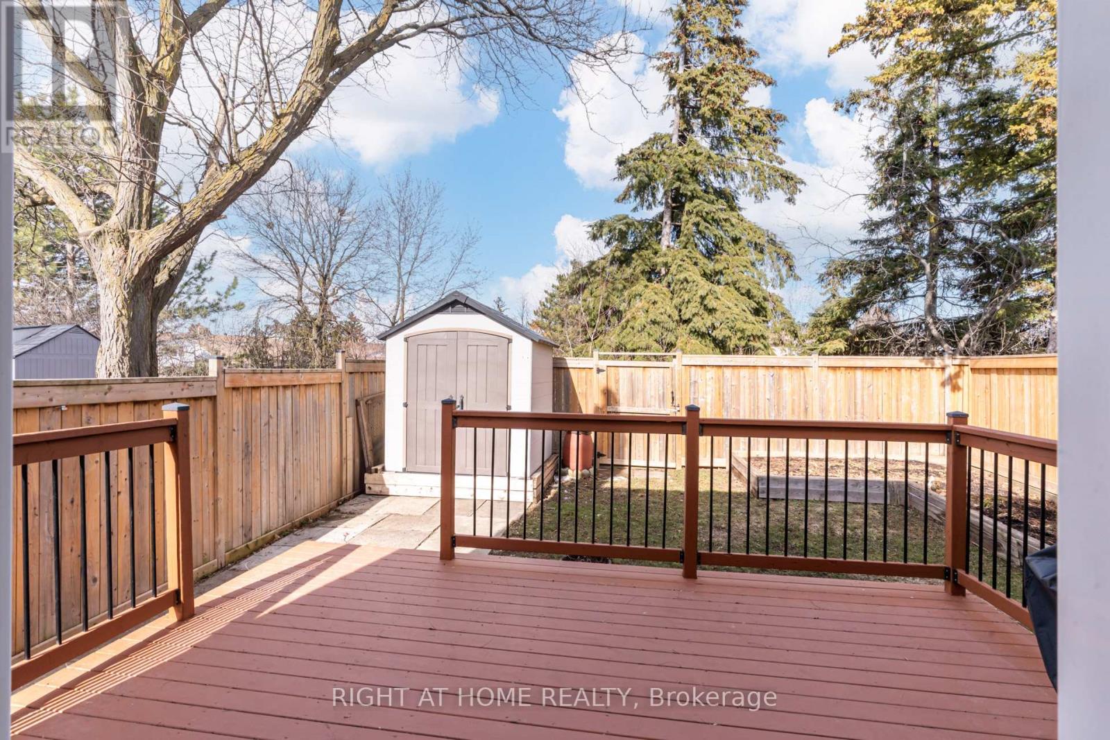 40 Salisbury Circle, Brampton, Ontario  L6V 2Z5 - Photo 43 - W12992648