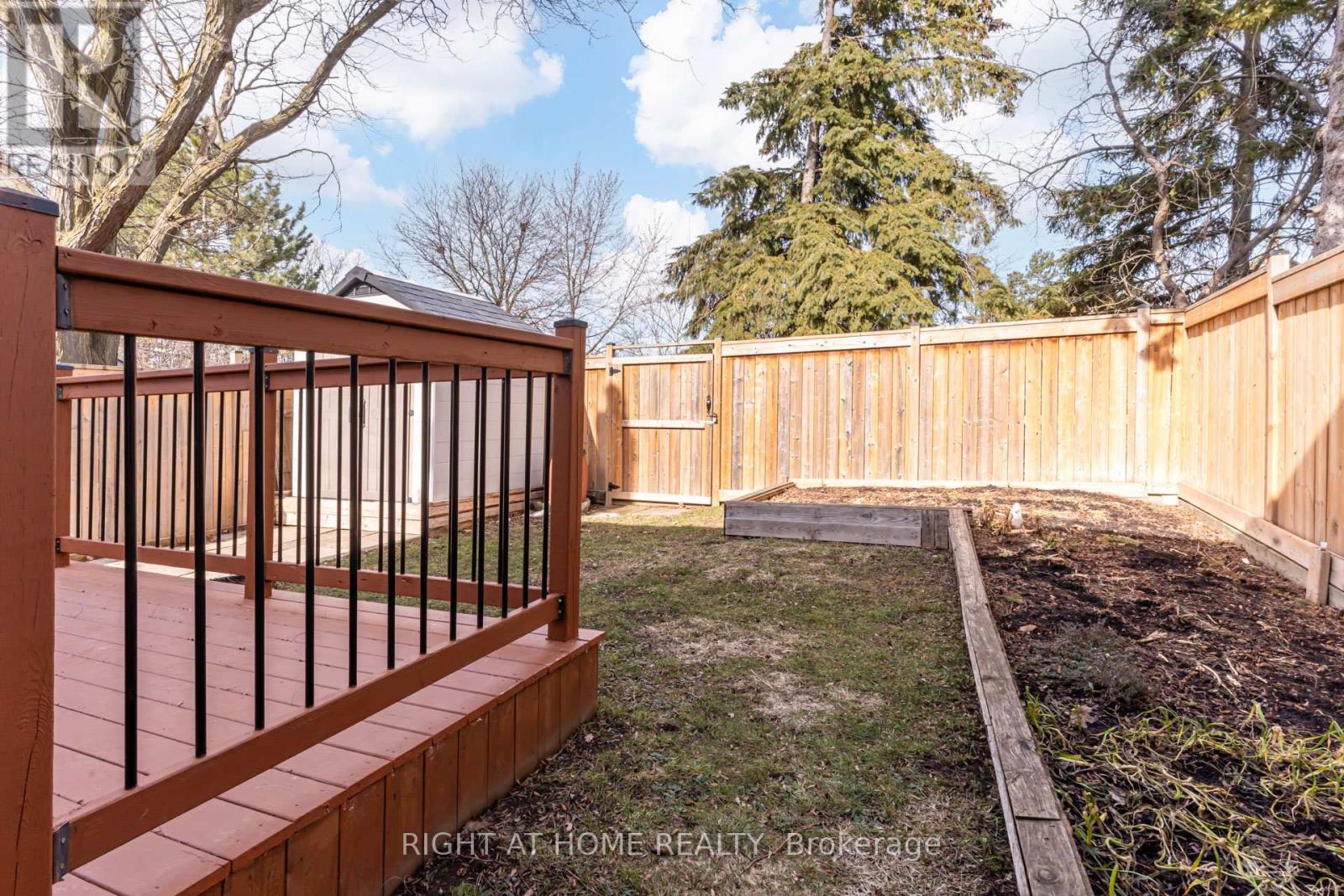 40 Salisbury Circle, Brampton, Ontario  L6V 2Z5 - Photo 48 - W12992648