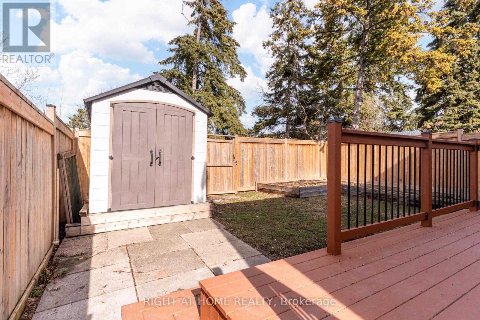 40 Salisbury Circle, Brampton, Ontario  L6V 2Z5 - Photo 49 - W12992648