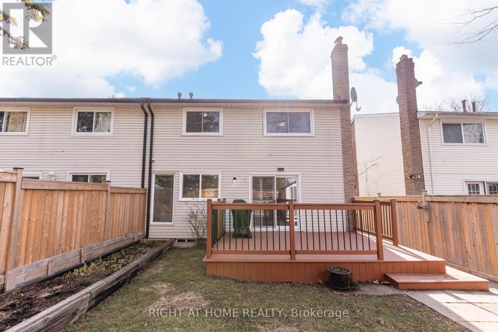 40 Salisbury Circle, Brampton, Ontario  L6V 2Z5 - Photo 50 - W12992648