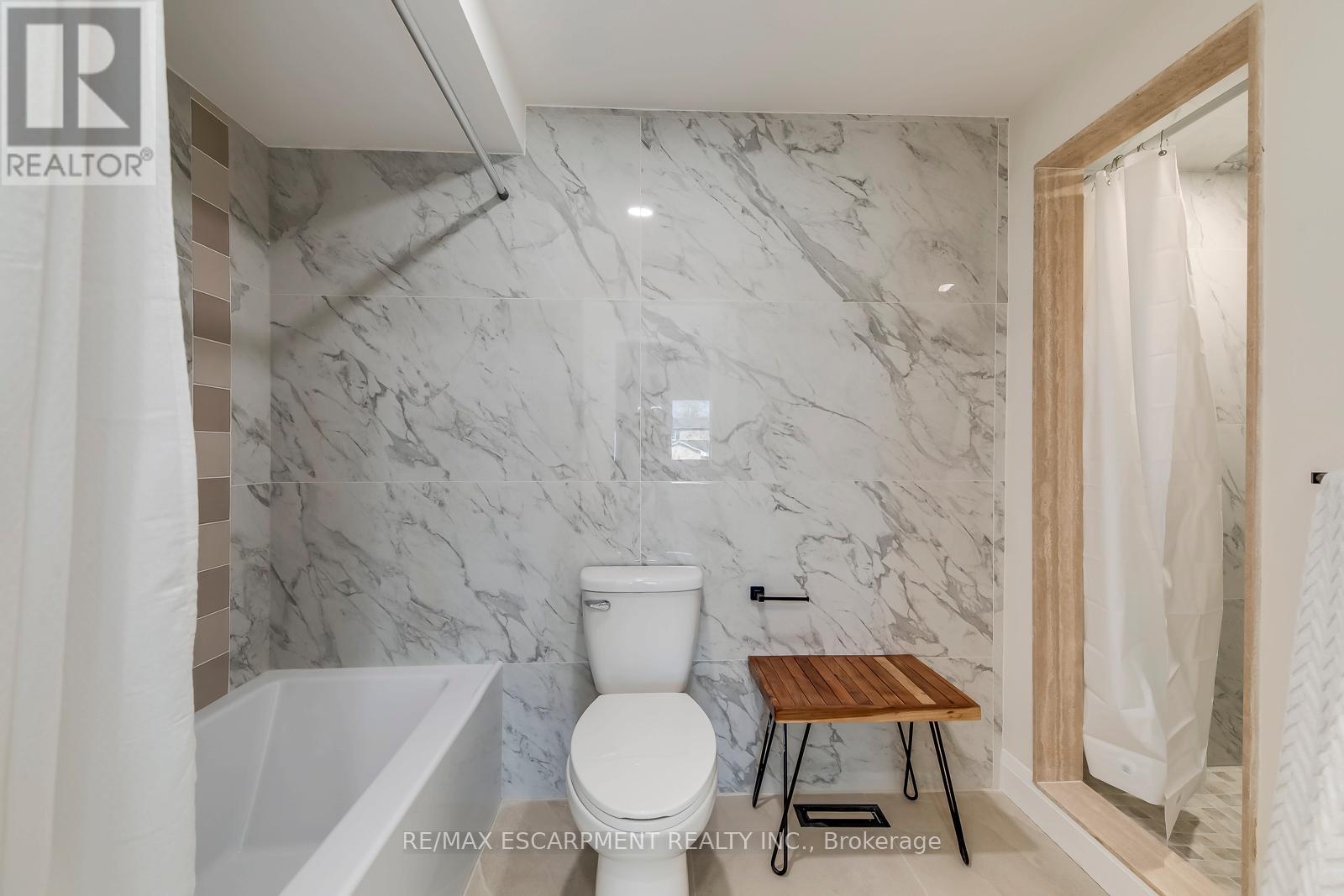 3184 Renton Road, Burlington, Ontario  L7M 2W8 - Photo 24 - W12992656