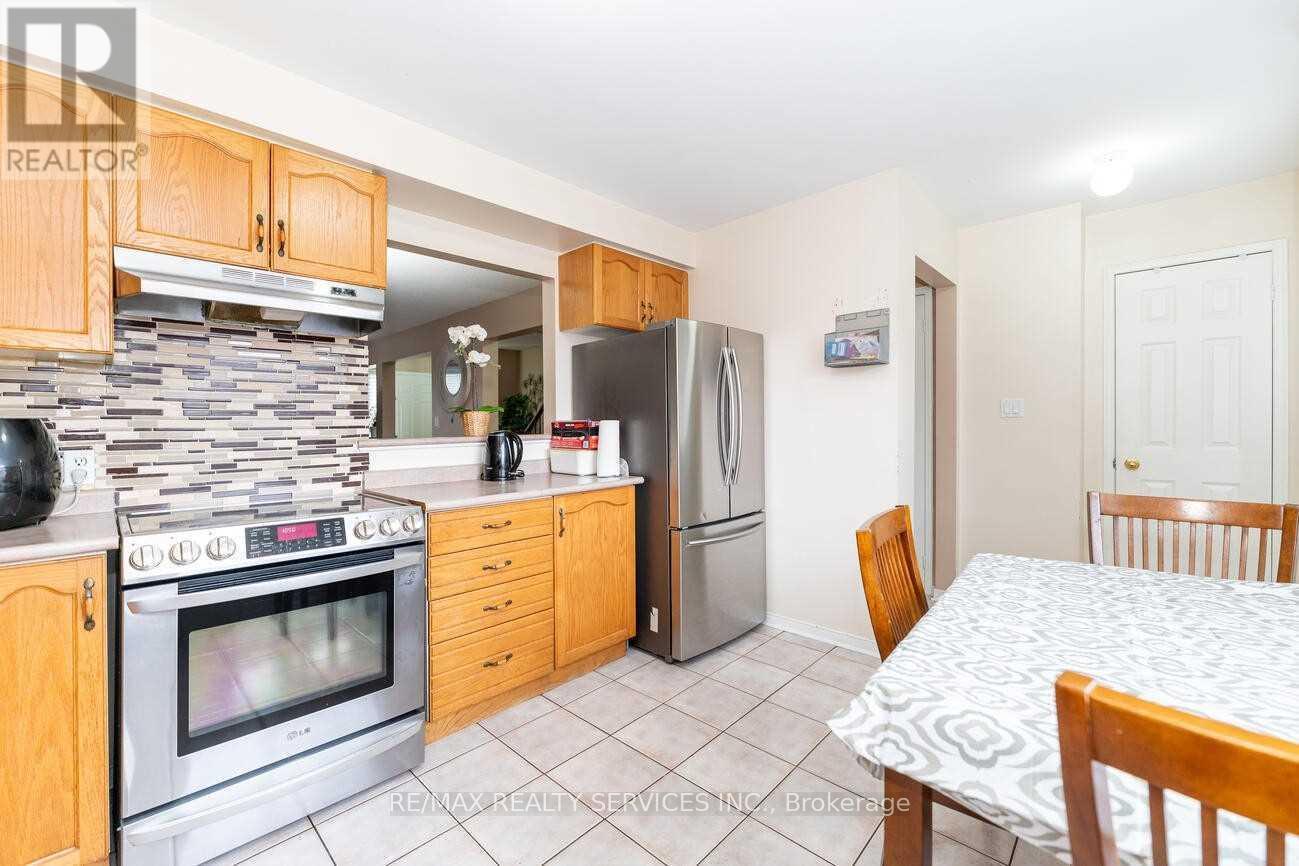 97 - 35 Malta Avenue, Brampton, Ontario  L6Y 5B4 - Photo 12 - W12992678