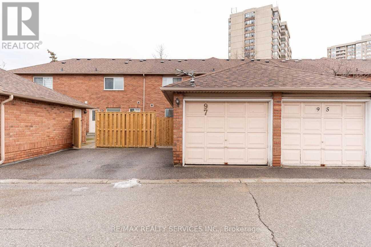 97 - 35 Malta Avenue, Brampton, Ontario  L6Y 5B4 - Photo 30 - W12992678