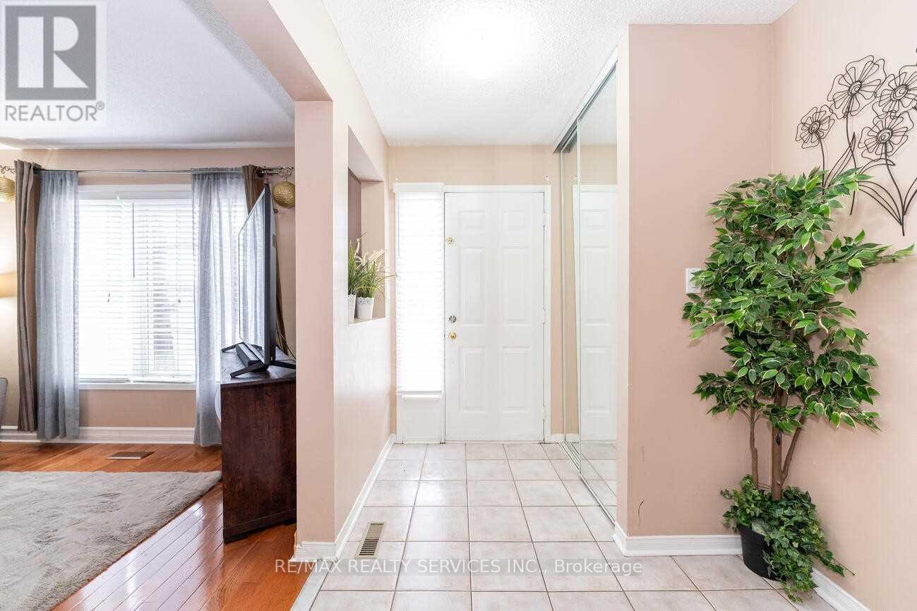 97 - 35 Malta Avenue, Brampton, Ontario  L6Y 5B4 - Photo 4 - W12992678