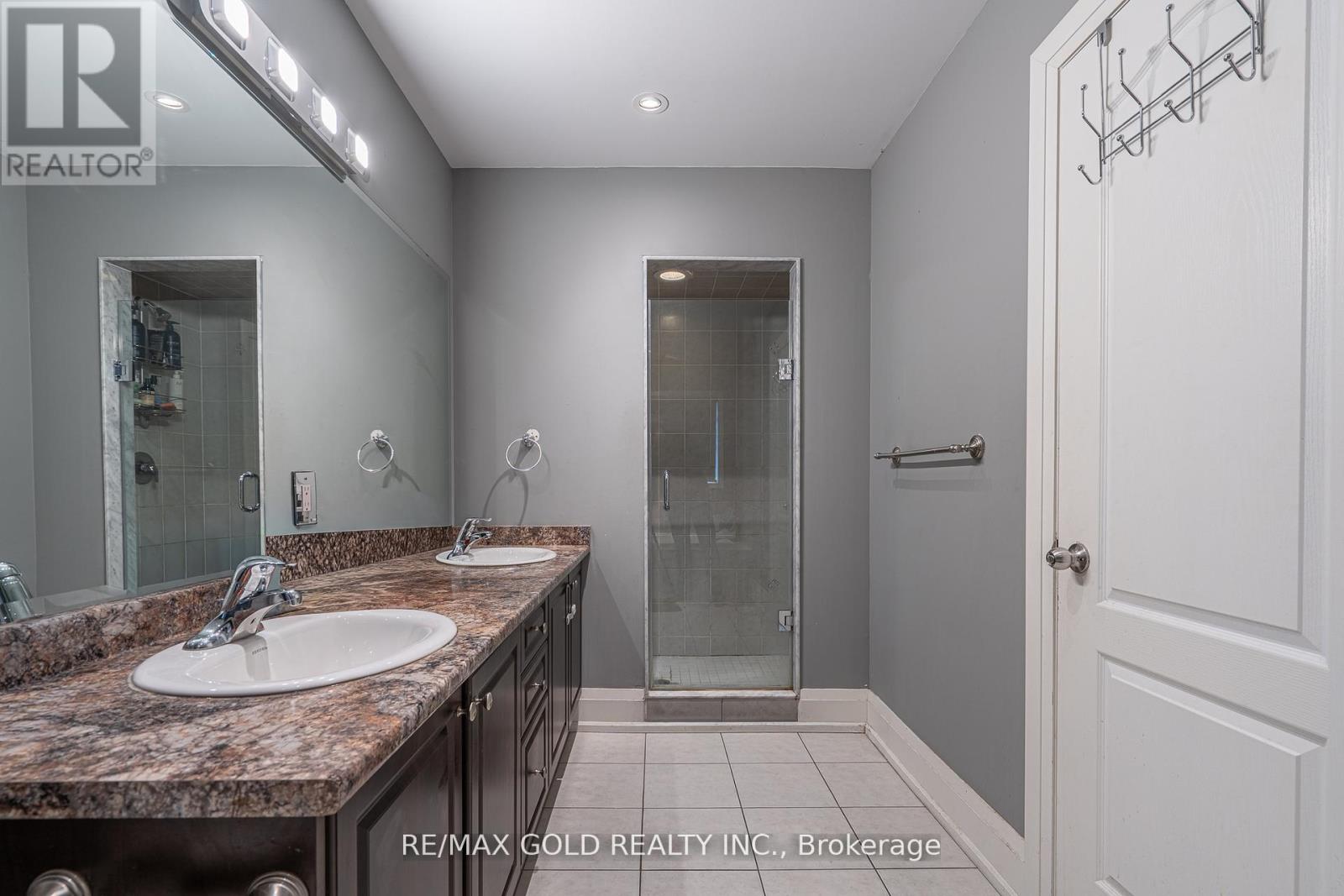 61 Yellowknife Road, Brampton, Ontario  L6R 0B3 - Photo 21 - W12992684