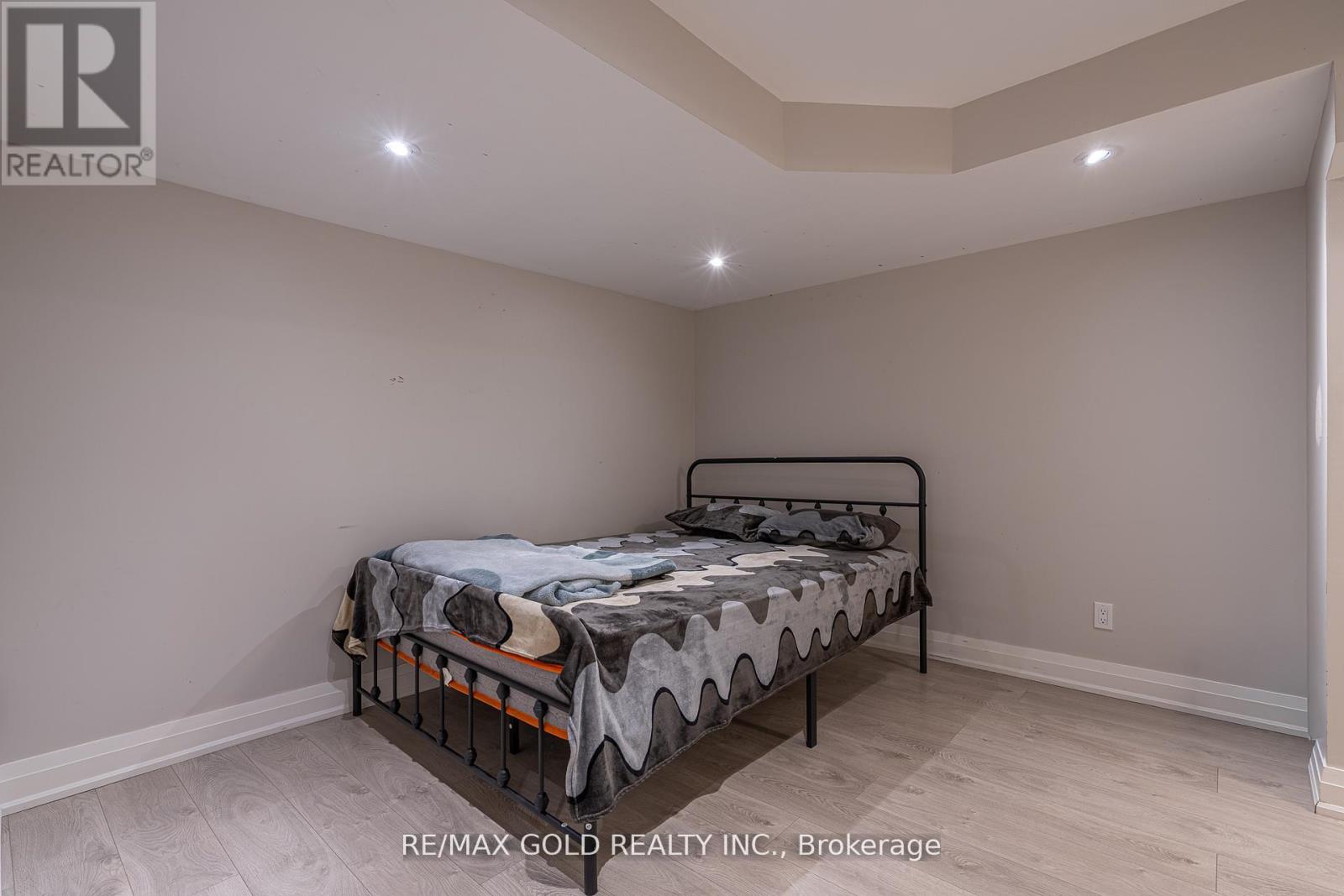 61 Yellowknife Road, Brampton, Ontario  L6R 0B3 - Photo 29 - W12992684