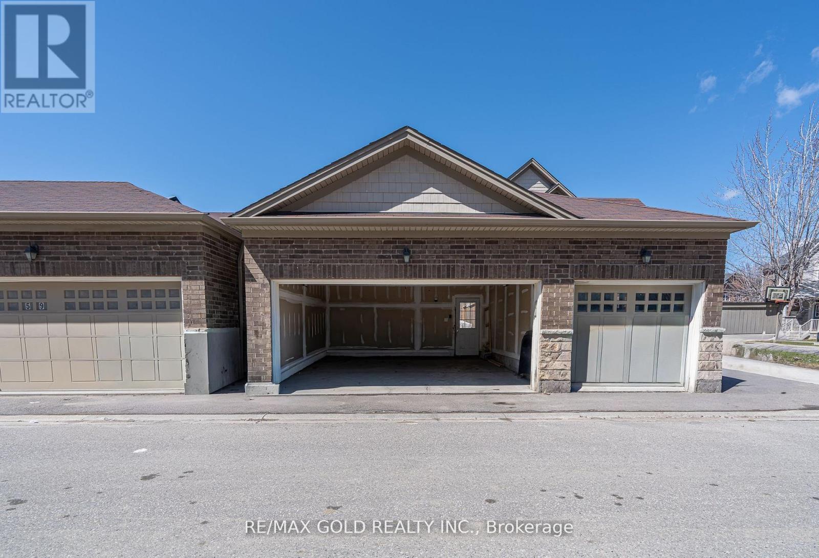 61 Yellowknife Road, Brampton, Ontario  L6R 0B3 - Photo 33 - W12992684