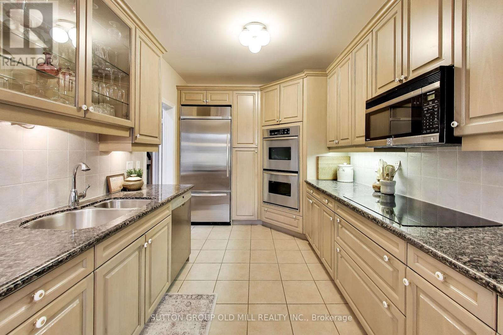 16 - 2175 Stavebank Road, Mississauga, Ontario  L5C 1T3 - Photo 13 - W12992718