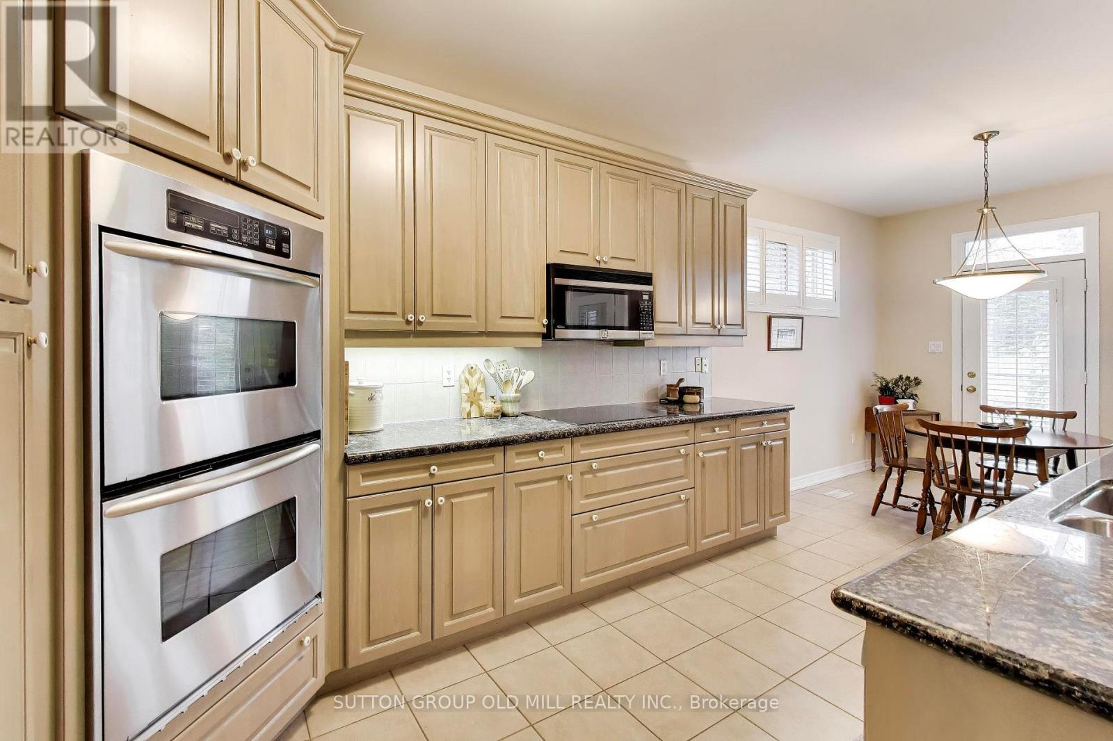 16 - 2175 Stavebank Road, Mississauga, Ontario  L5C 1T3 - Photo 15 - W12992718