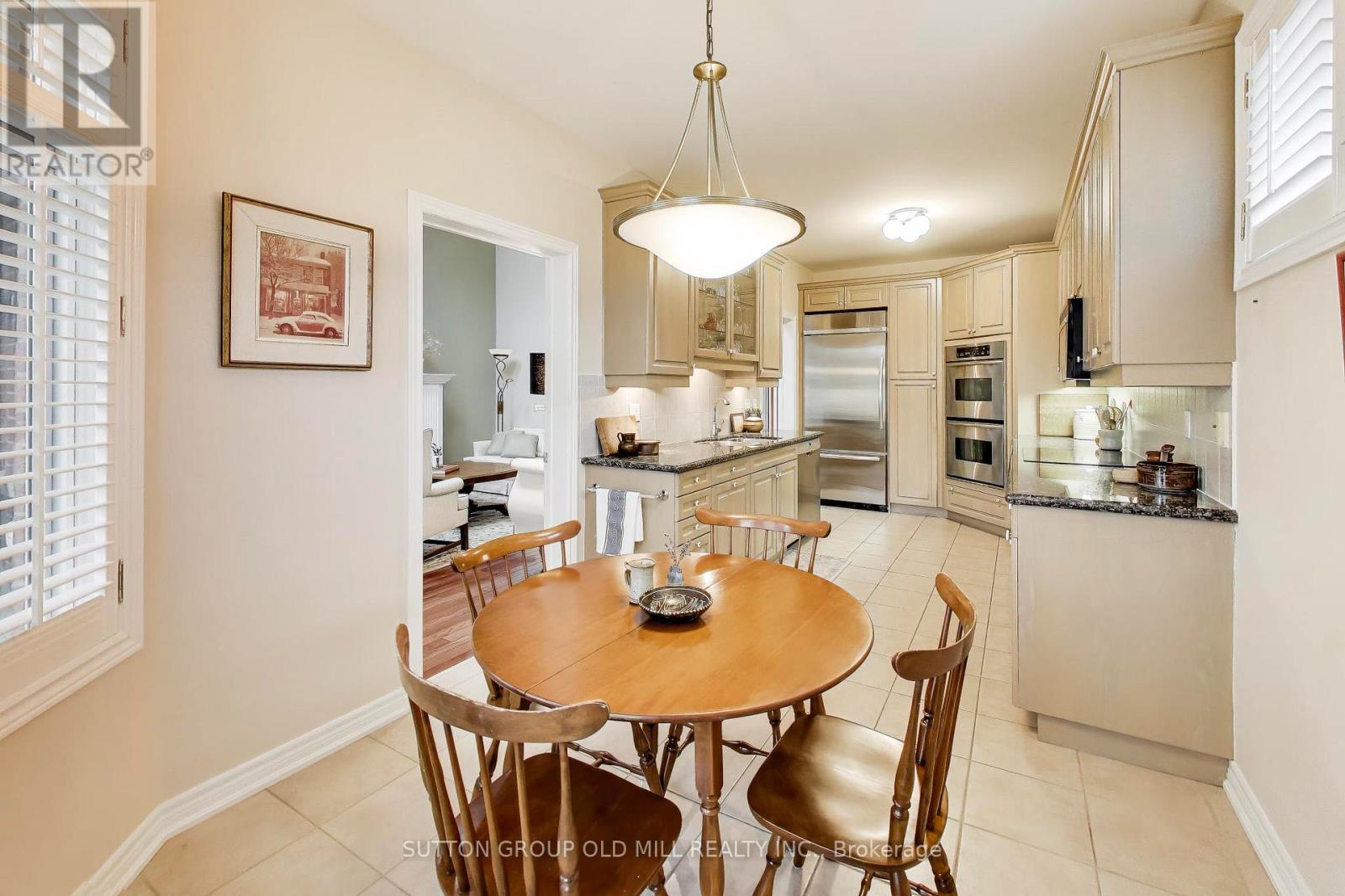 16 - 2175 Stavebank Road, Mississauga, Ontario  L5C 1T3 - Photo 17 - W12992718