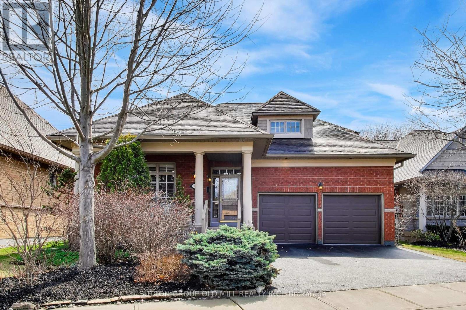 16 - 2175 Stavebank Road, Mississauga, Ontario  L5C 1T3 - Photo 2 - W12992718