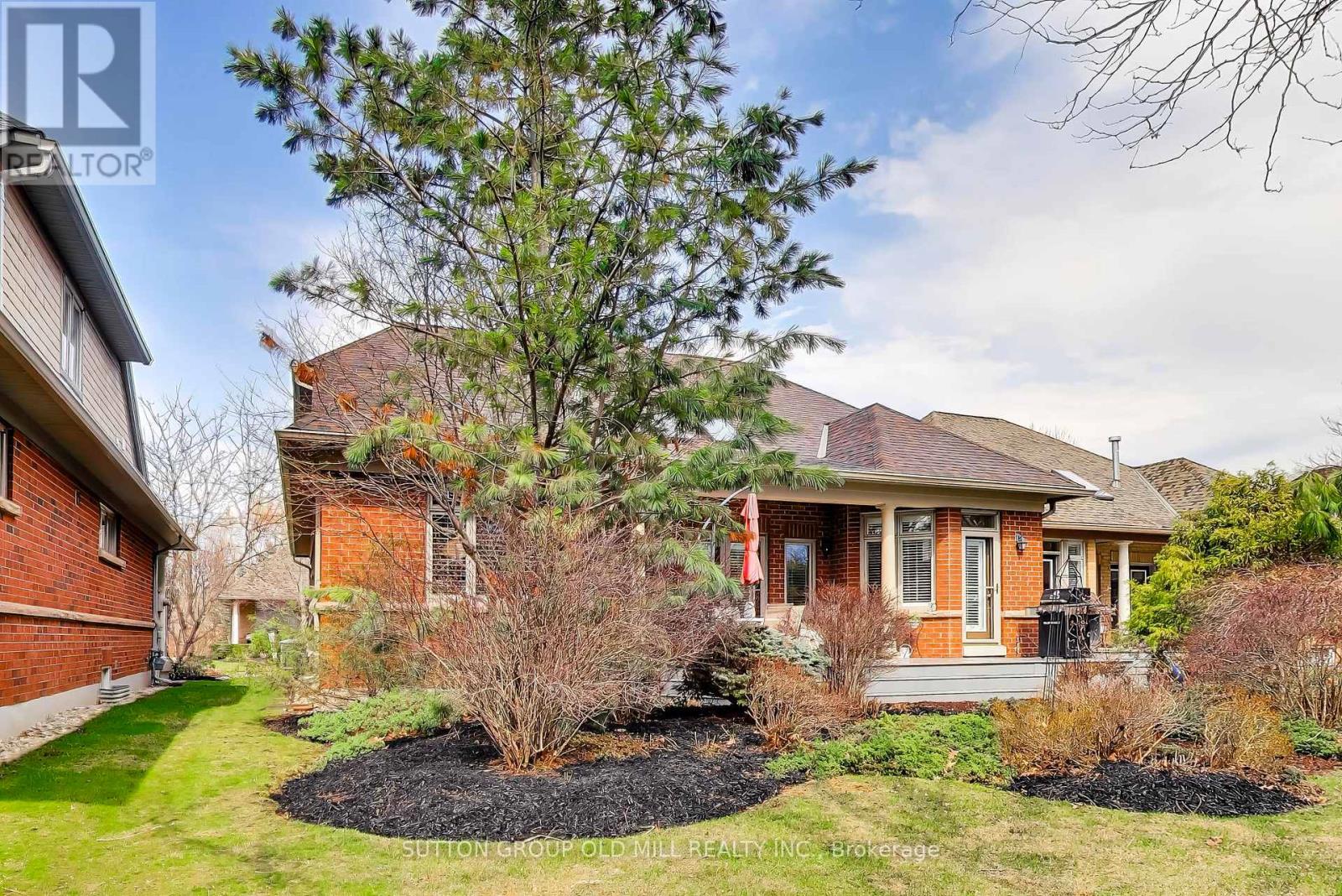 16 - 2175 Stavebank Road, Mississauga, Ontario  L5C 1T3 - Photo 47 - W12992718