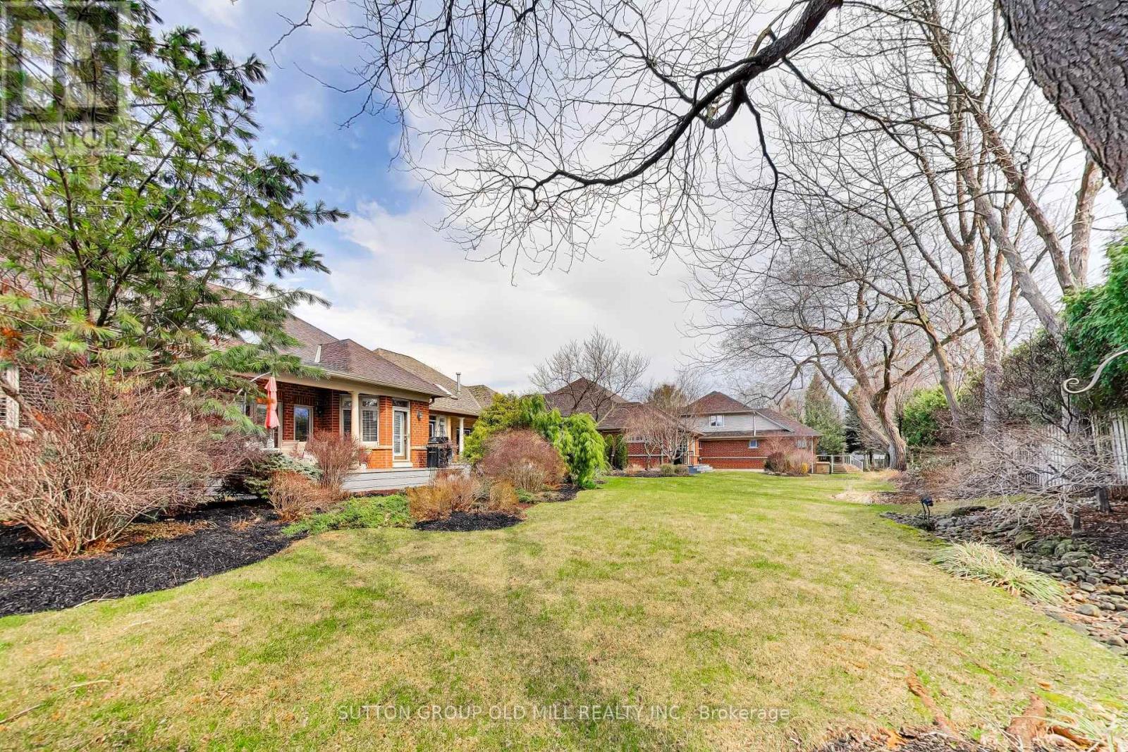 16 - 2175 Stavebank Road, Mississauga, Ontario  L5C 1T3 - Photo 48 - W12992718