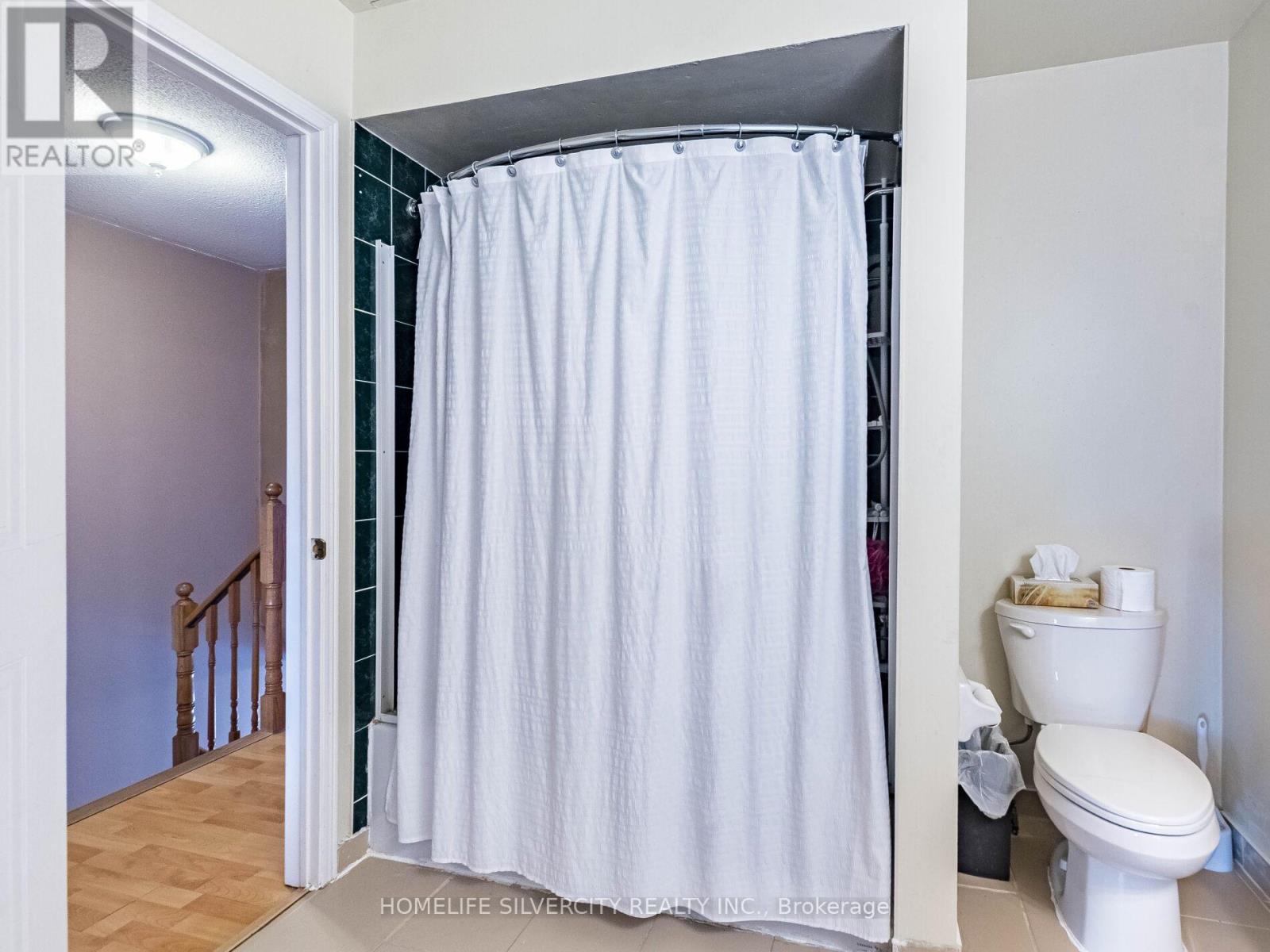 110 Richwood Crescent, Brampton, Ontario  L6X 4K7 - Photo 34 - W12992762