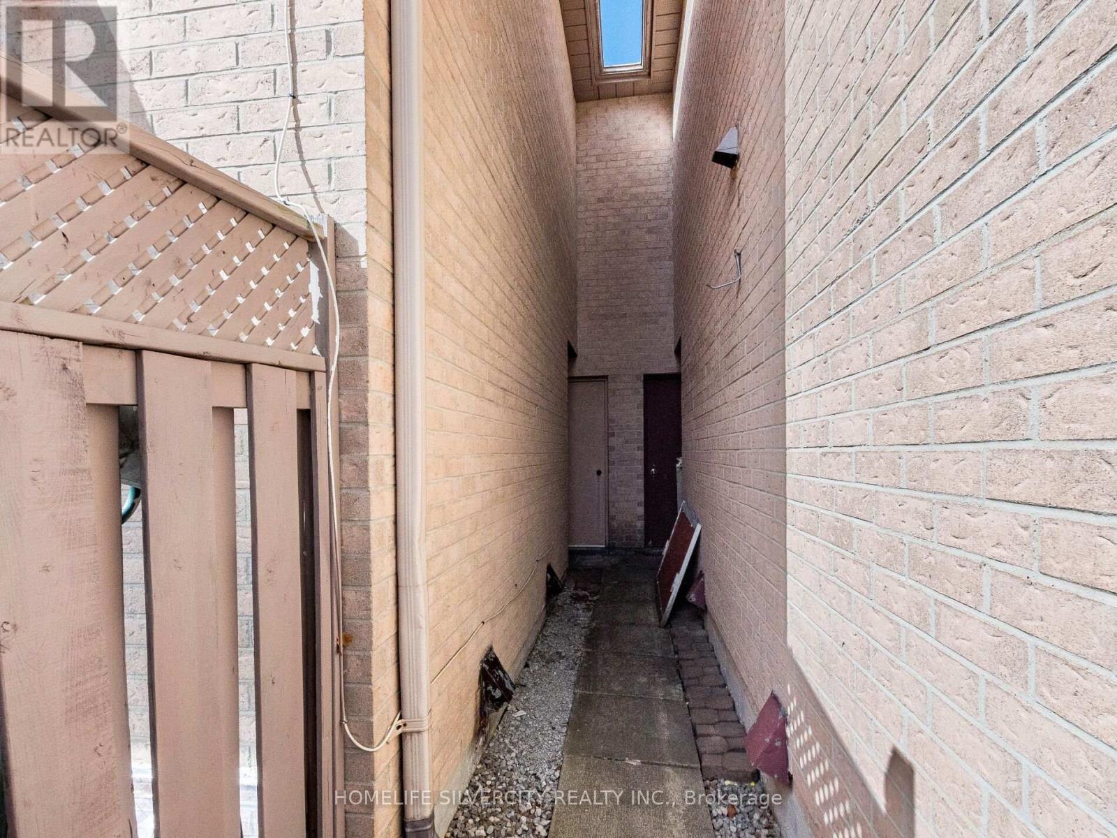 110 Richwood Crescent, Brampton, Ontario  L6X 4K7 - Photo 46 - W12992762