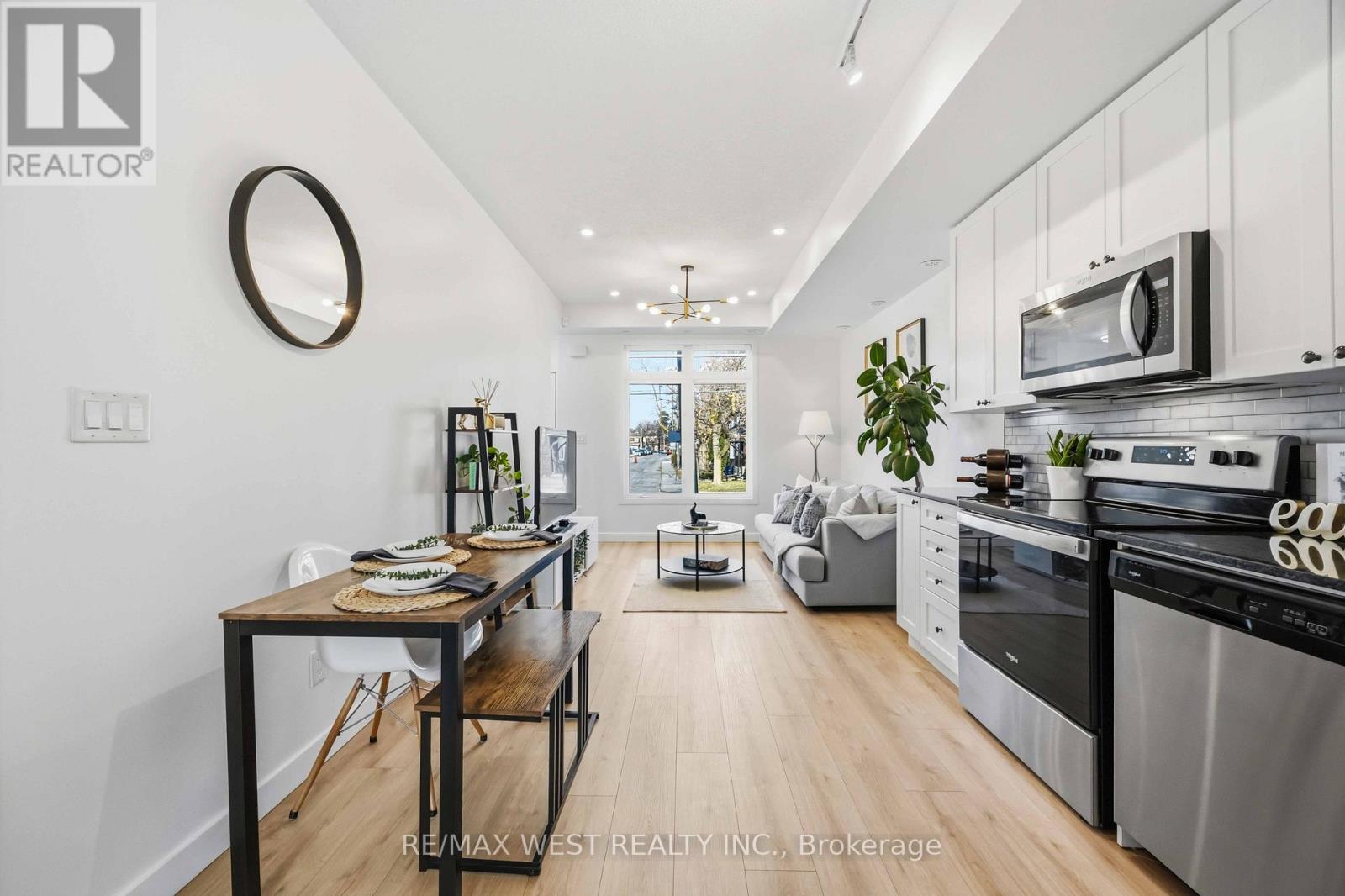 1 - 6 Bicknell Avenue, Toronto, Ontario  M6M 0B4 - Photo 17 - W12992778