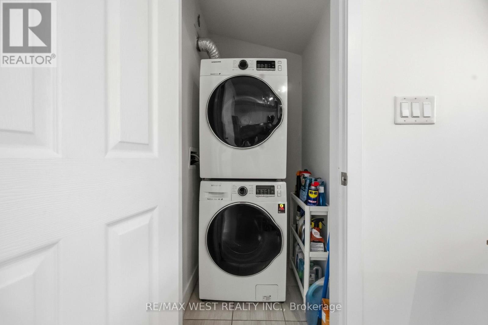 1 - 6 Bicknell Avenue, Toronto, Ontario  M6M 0B4 - Photo 19 - W12992778