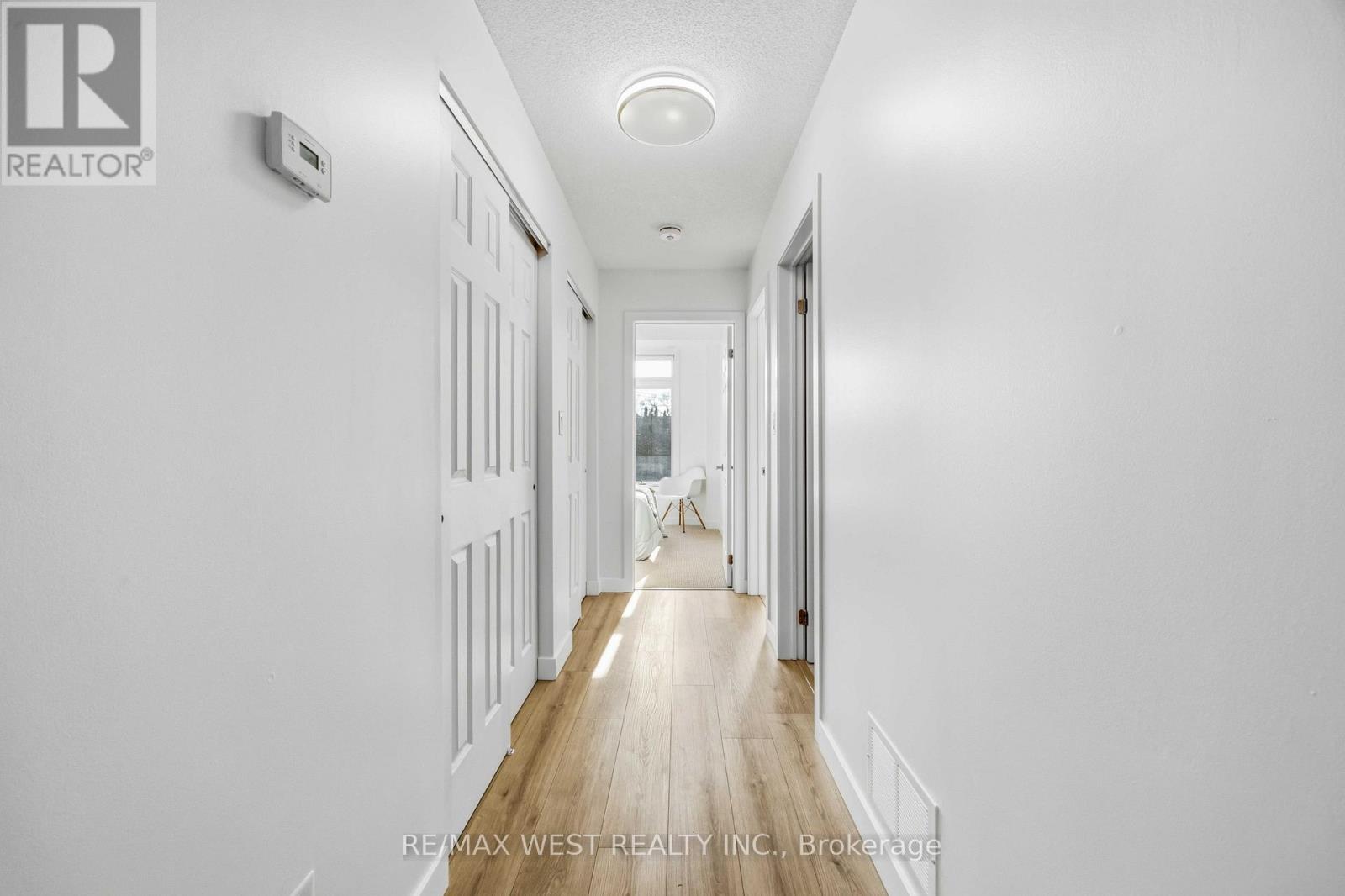 1 - 6 Bicknell Avenue, Toronto, Ontario  M6M 0B4 - Photo 20 - W12992778