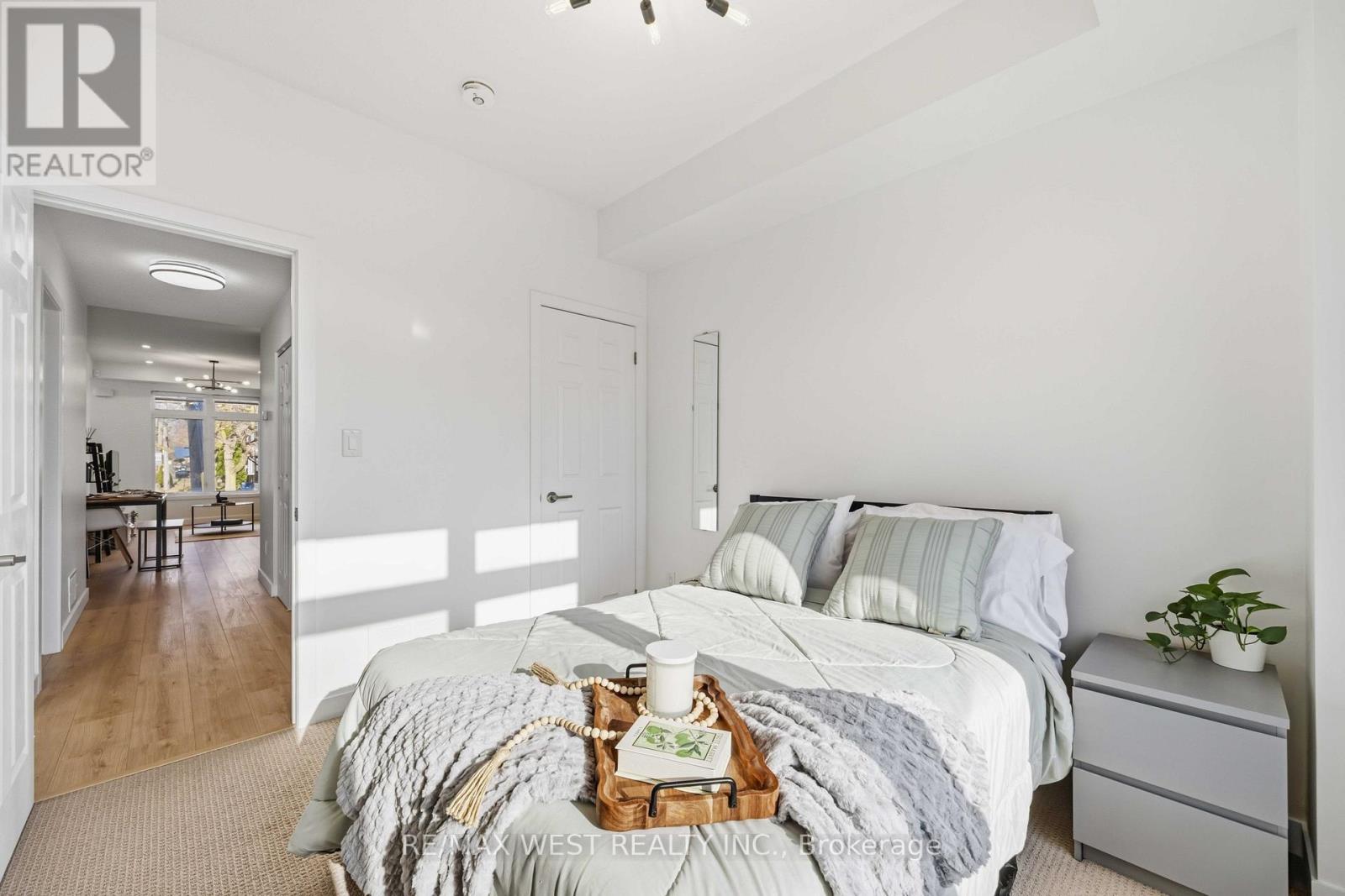 1 - 6 Bicknell Avenue, Toronto, Ontario  M6M 0B4 - Photo 24 - W12992778