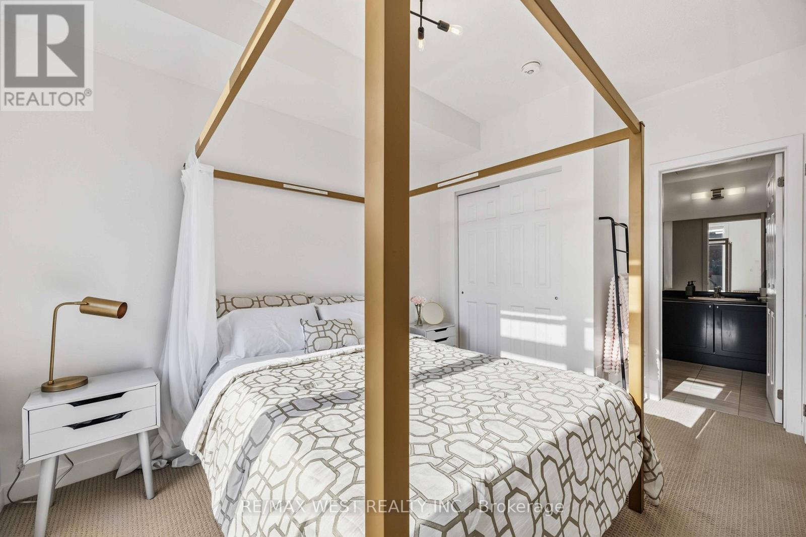 1 - 6 Bicknell Avenue, Toronto, Ontario  M6M 0B4 - Photo 26 - W12992778