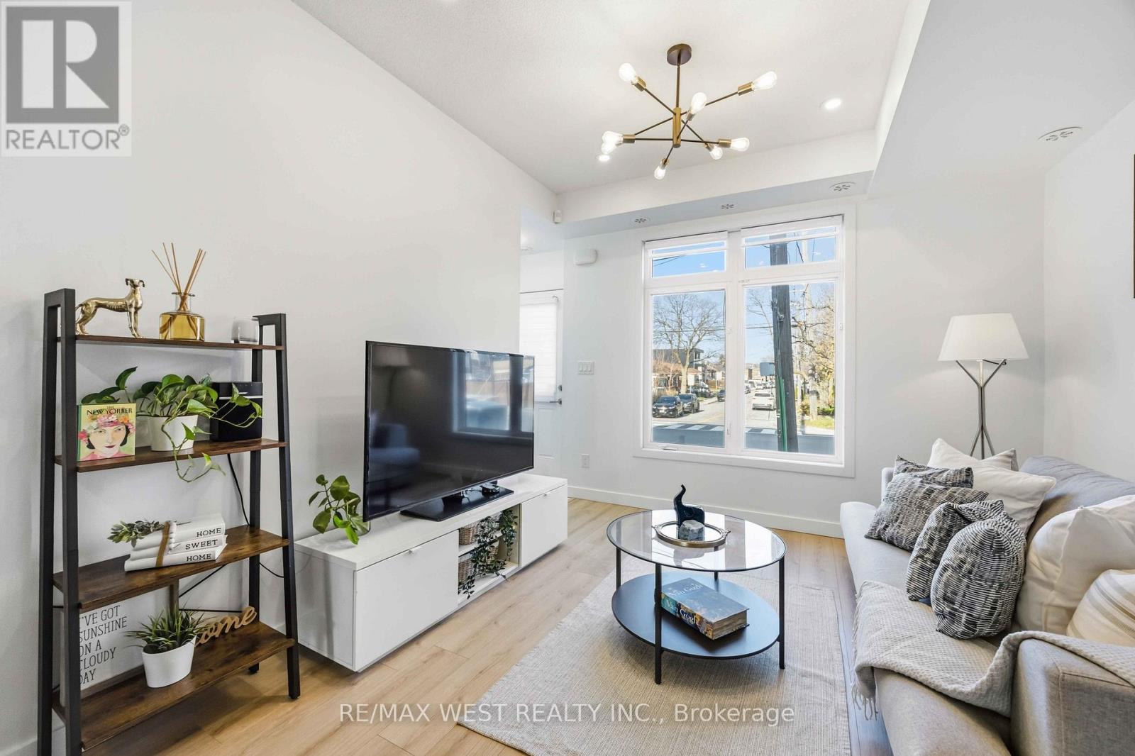 1 - 6 Bicknell Avenue, Toronto, Ontario  M6M 0B4 - Photo 6 - W12992778