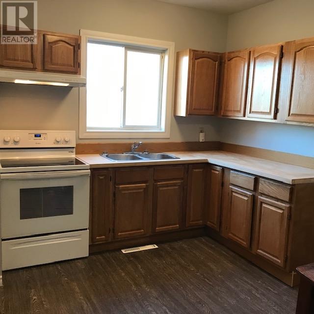 716 Simpson St, Thunder Bay, Ontario  P7C 3K1 - Photo 5 - TB2600684