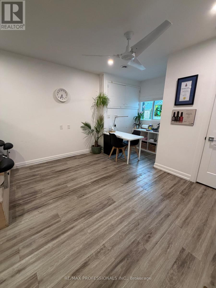 10 - 14 Manitoba Street, Bracebridge, Ontario P1L 1R9 - Photo 10 - X12992728