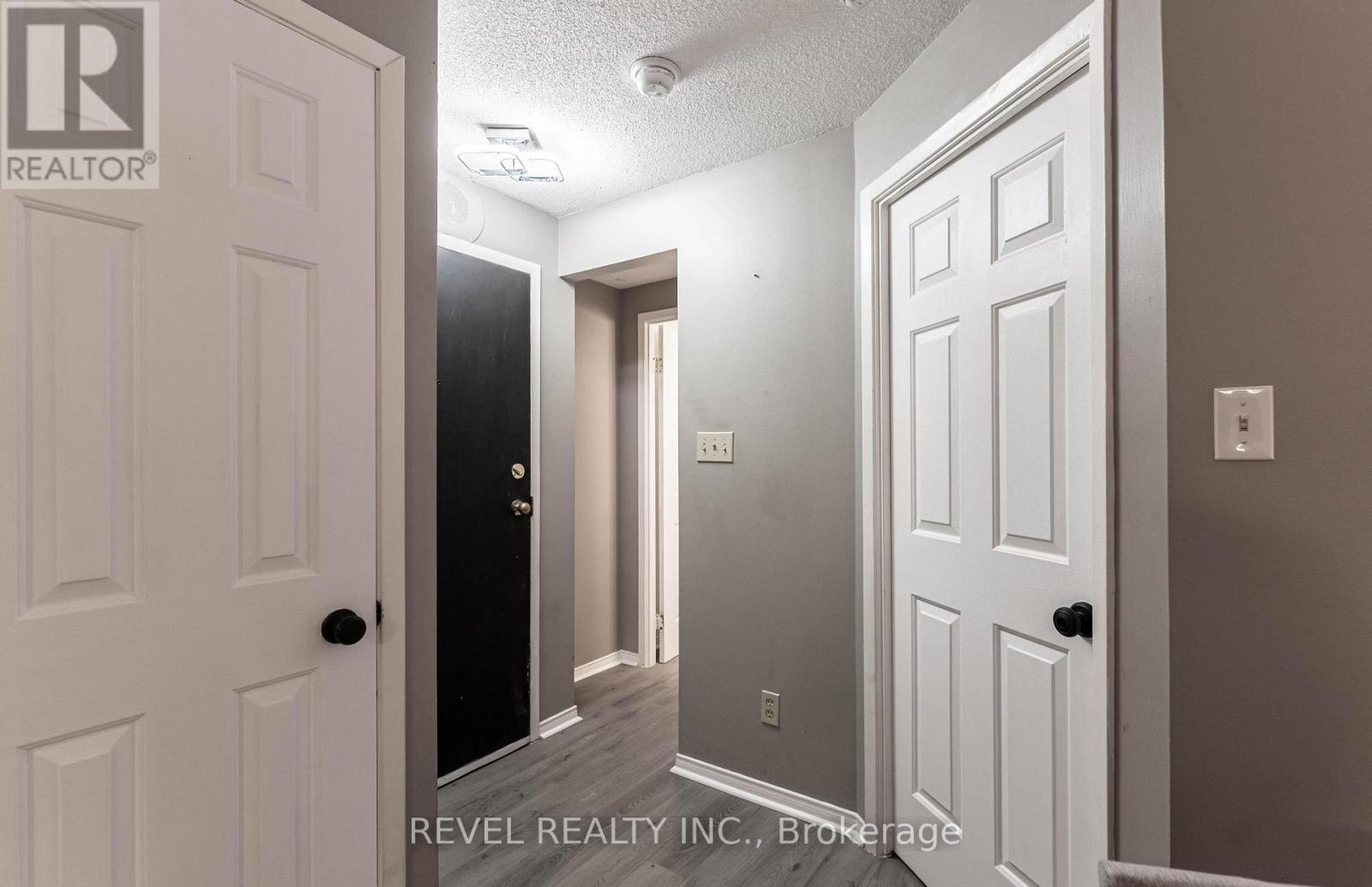 303 - 36 James Street S, Hamilton, Ontario L8P 4W4 - Photo 12 - X12992734